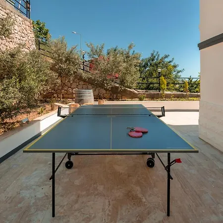 Sleeps 6 With Pool Air Con And Wifi Kalkan