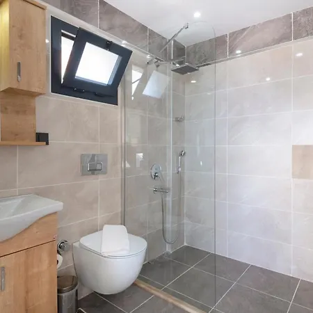 Sleeps 6 With Pool Air Con And Wifi * Kalkan